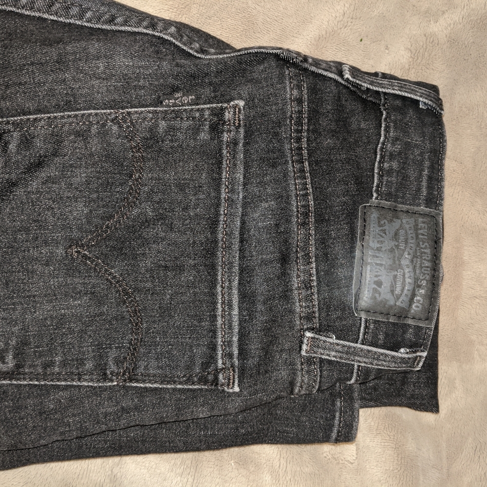 Levi jeans( PayPal only)